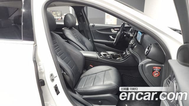 Mercedes-Benz E-класс W213 Avantgarde, 2019 11