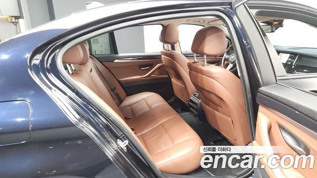 BMW 5시리즈 (F10) 520d xDrive M Aero Dynamic, 2016 12