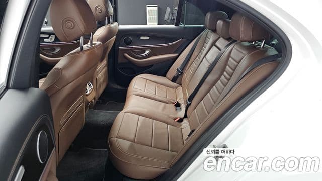 Mercedes-Benz E-класс W213 AMG Line, 2023 12