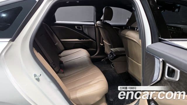 Kia K8 гибрид Noblesse Light, 2022 12