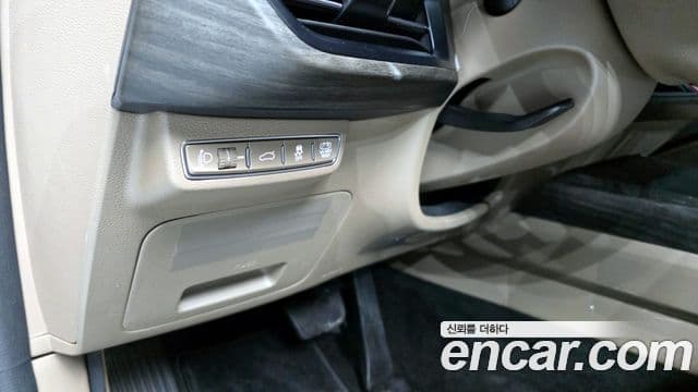 Kia K8 гибрид Noblesse Light, 2022 17