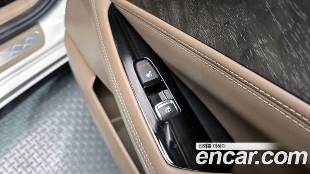 Kia K8 гибрид Noblesse Light, 2022 19