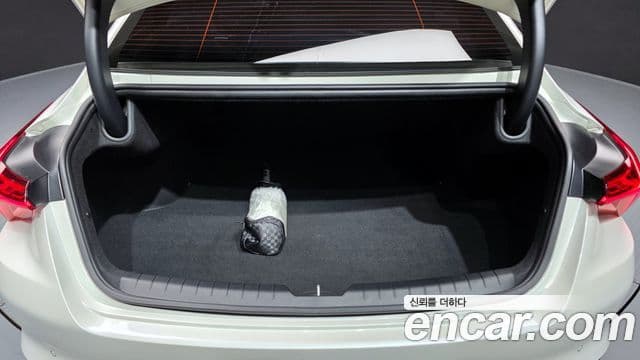 Kia K8 гибрид Noblesse Light, 2022 20