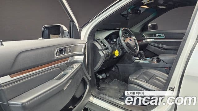 Ford Explorer 5세대, 2017 11