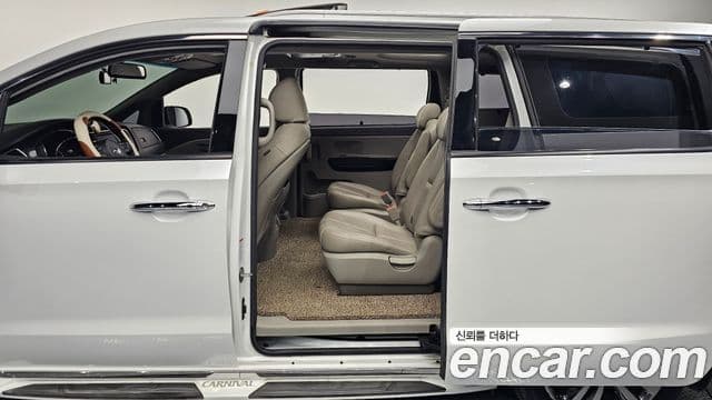 Kia All New Carnival Noblesse, 2017 11