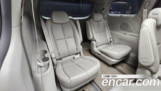Kia All New Carnival Noblesse, 2017 13