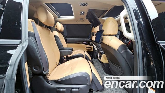 Kia Carnival 4세대 Signature, 2021 11