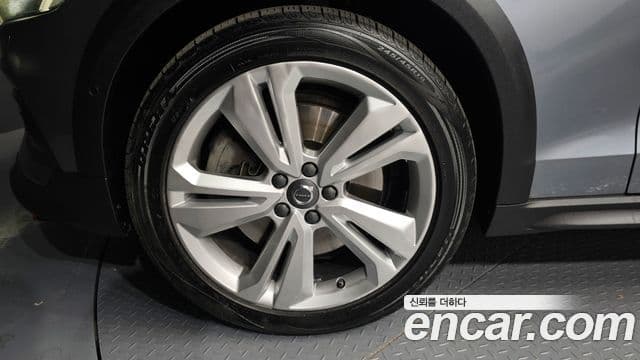 Volvo V60 Cross Country 2세대 T5 Pro AWD, 2020 все фото