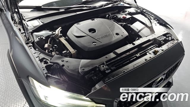 Volvo V60 Cross Country 2세대 T5 Pro AWD, 2020 6