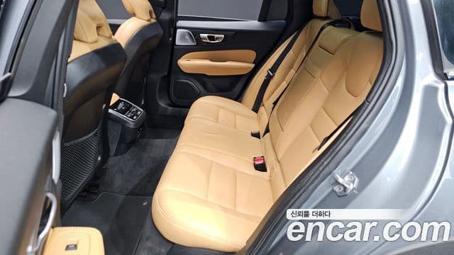 Volvo V60 Cross Country 2세대 T5 Pro AWD, 2020 16