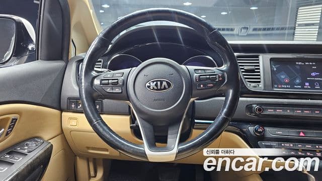 Kia The / новый New Carnival President, 2019 14