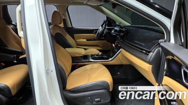 Kia Carnival 4세대 Signature, 2022 11