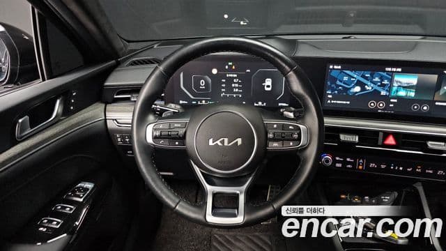 Kia The / новый New K5 гибрид 3세대 Signature, 2024 13