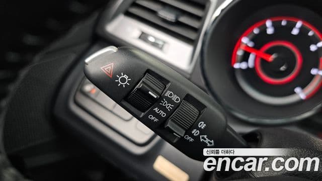 KG모빌리티(SsangYong) Tivoli дизель LX 2WD, 2017 18