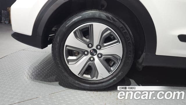 Kia Niro Prestige, 2017 все фото