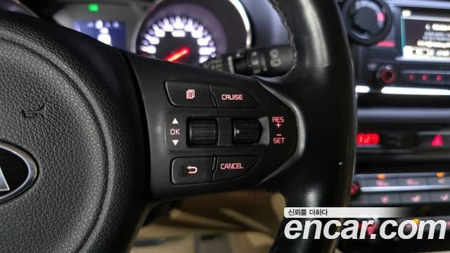 Kia All New Carnival Luxury, 2018 16