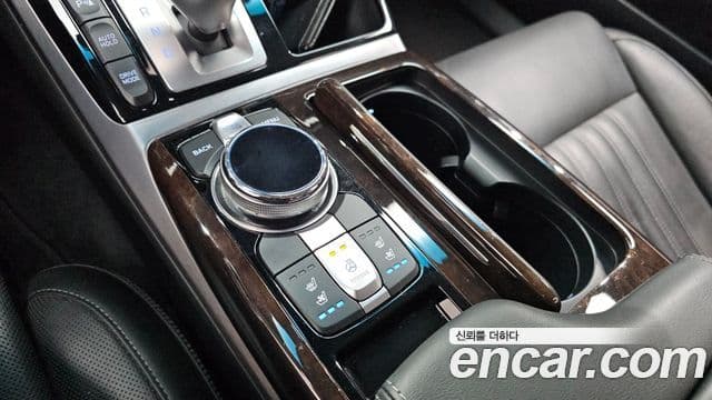 Genesis EQ900 Premium Luxury, 2016 17