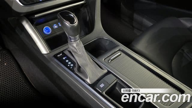 Hyundai LF Sonata 2.0 Smart, 2015 9