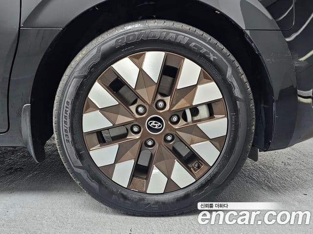 Hyundai Staria Inspiration, 2024 все фото