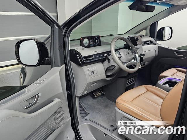 Hyundai Staria Inspiration, 2024 11