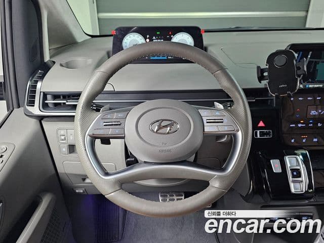 Hyundai Staria Inspiration, 2024 13