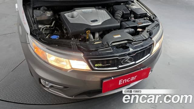 Kia Forte Luxury, 2010 6