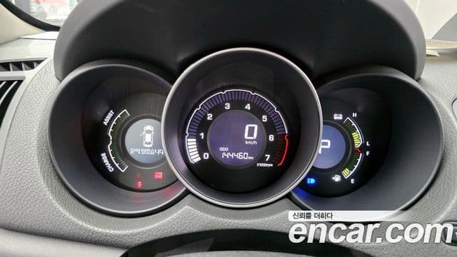 Kia Forte Luxury, 2010 8