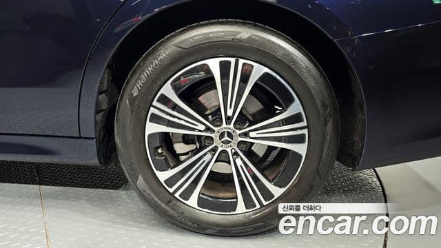 Mercedes-Benz E-класс W214 Avantgarde, 2024 все фото