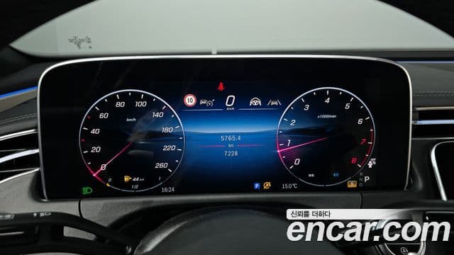 Mercedes-Benz E-класс W214 Avantgarde, 2024 8