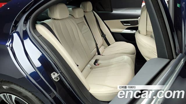 Mercedes-Benz E-класс W214 Avantgarde, 2024 12