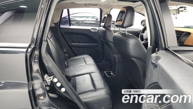 Dodge 캘리버, 2009 12