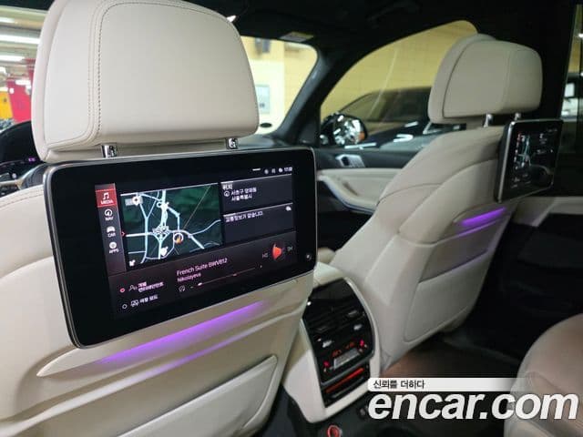 BMW X7 (G07) xDrive 40i M Sport 6인승, 2021 15