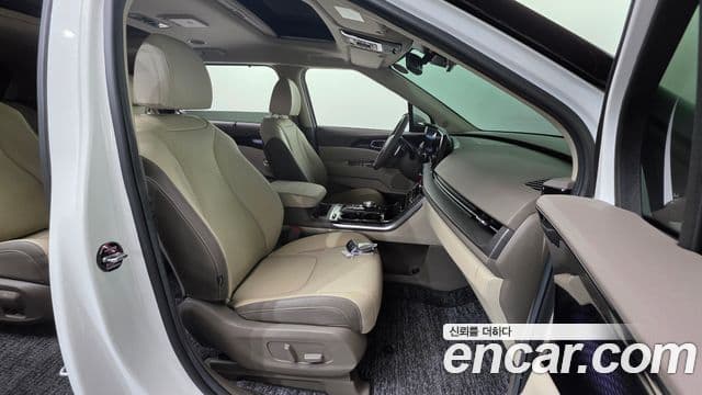 Kia Carnival 4세대 Signature, 2023 10