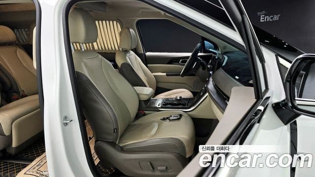 Kia Carnival 4세대 Signature, 2022 10