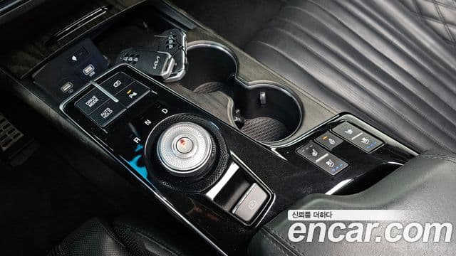 Kia K8 Signature, 2022 9