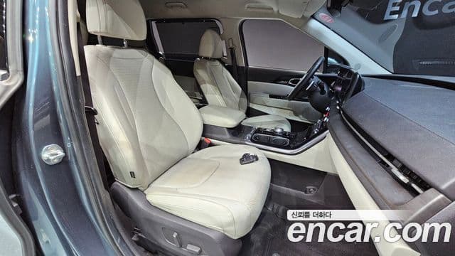 Kia Carnival 4세대 Signature, 2021 10