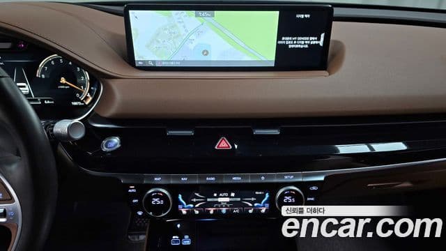 Genesis G80 (RG3) бензин 2.5 турбо AWD, 2023 14