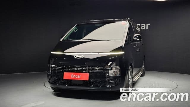 Hyundai Staria Modern, 2025 3