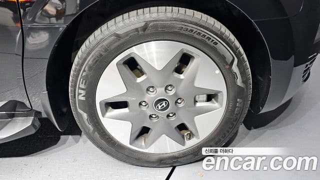 Hyundai Staria Modern, 2025 все фото