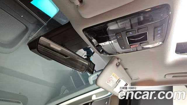 Hyundai Staria Modern, 2025 18