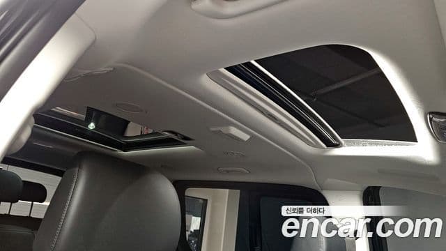 Hyundai Staria Modern, 2025 19