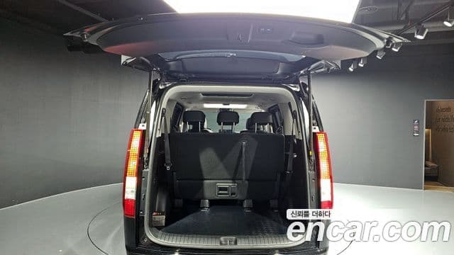 Hyundai Staria Modern, 2025 20