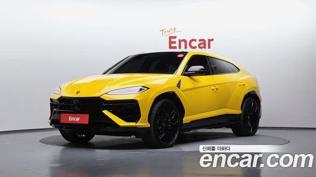 Lamborghini Urus 4.0 V8 SE, 2025 1