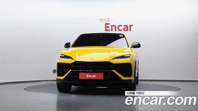 Lamborghini Urus 4.0 V8 SE, 2025 3