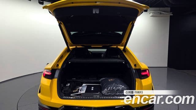 Lamborghini Urus 4.0 V8 SE, 2025 20