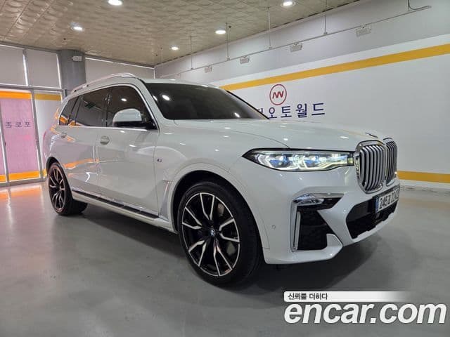 BMW X7 (G07) xDrive 40i M Sport 6인승, 2021 3
