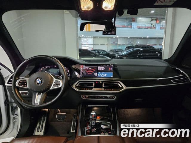 BMW X7 (G07) xDrive 40i M Sport 6인승, 2021 12