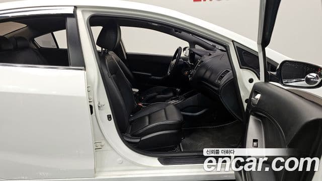 Kia K3 Luxury, 2015 11