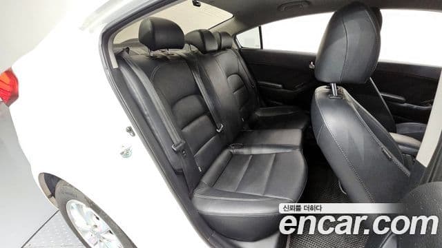 Kia K3 Luxury, 2015 12