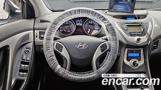 Hyundai Avante MD Luxury, 2012 13